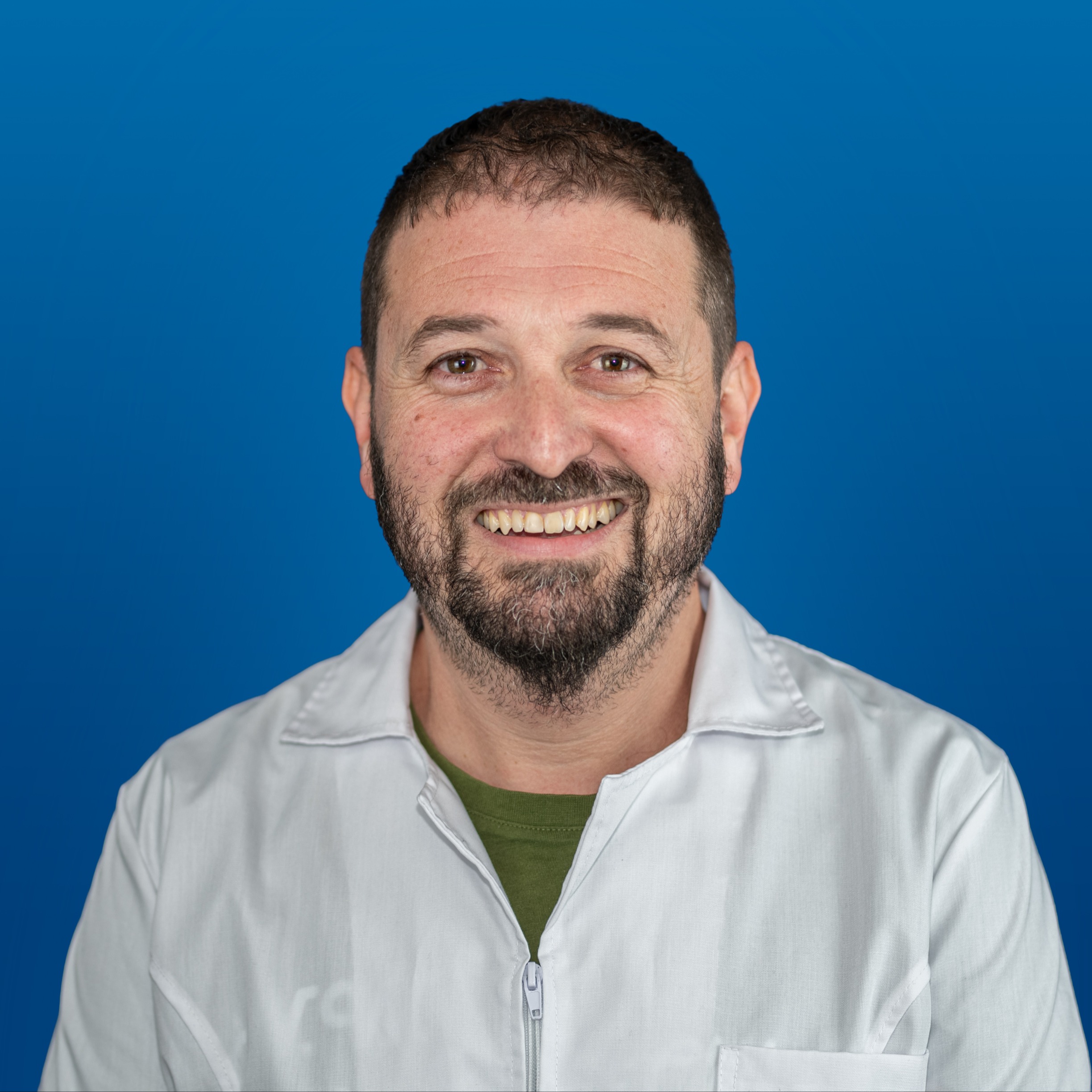 Dr. Sebastián Cáceres Dr. Sebastián Cáceres